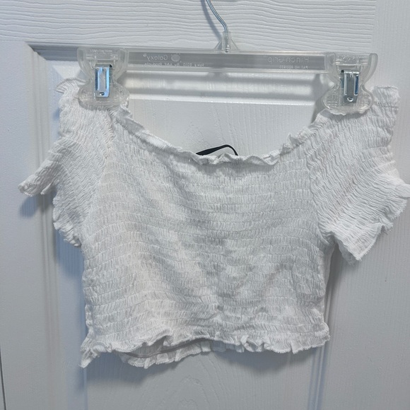 White crop top - Picture 4 of 4